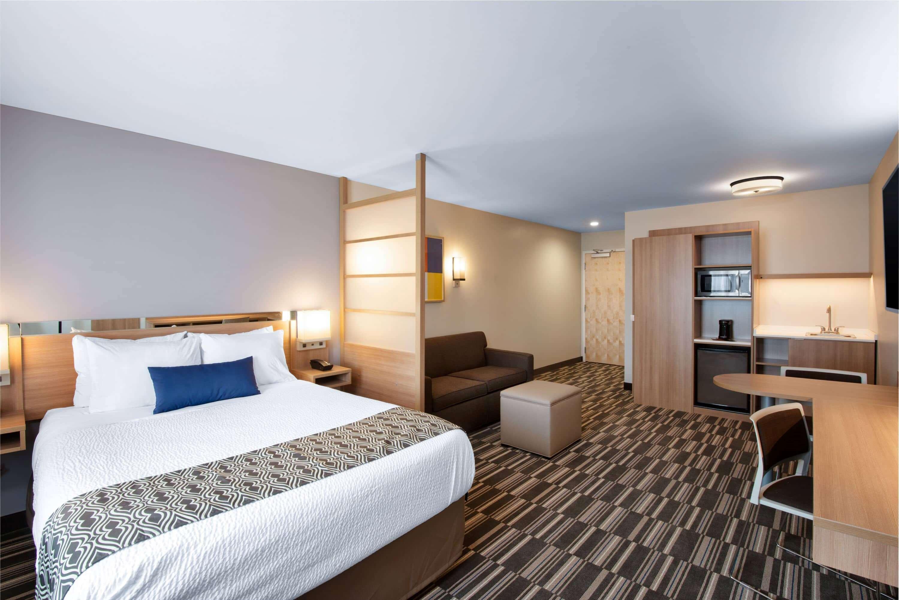 Microtel Inn & Suites By Wyndham Farmington Exterior photo