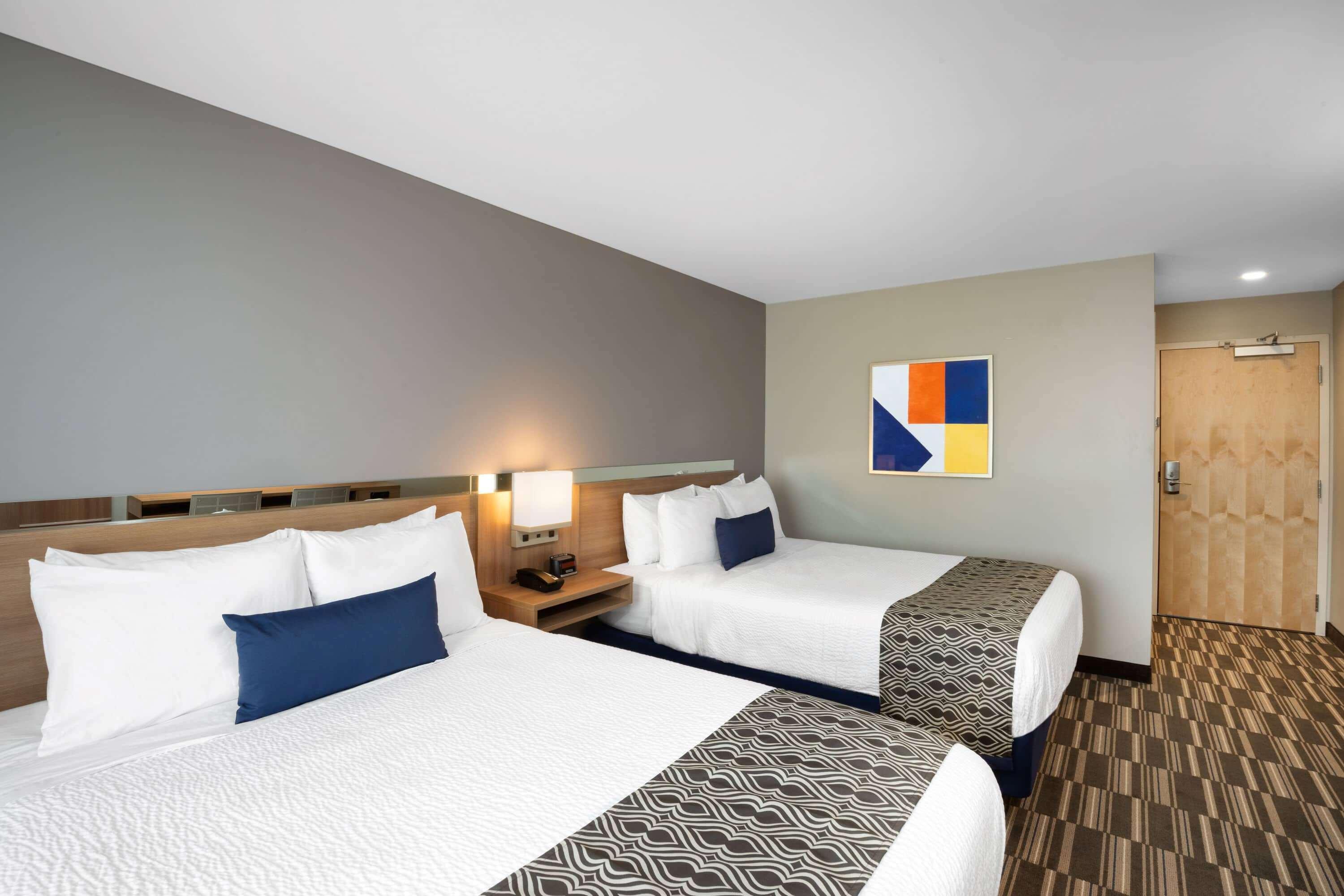 Microtel Inn & Suites By Wyndham Farmington Exterior photo
