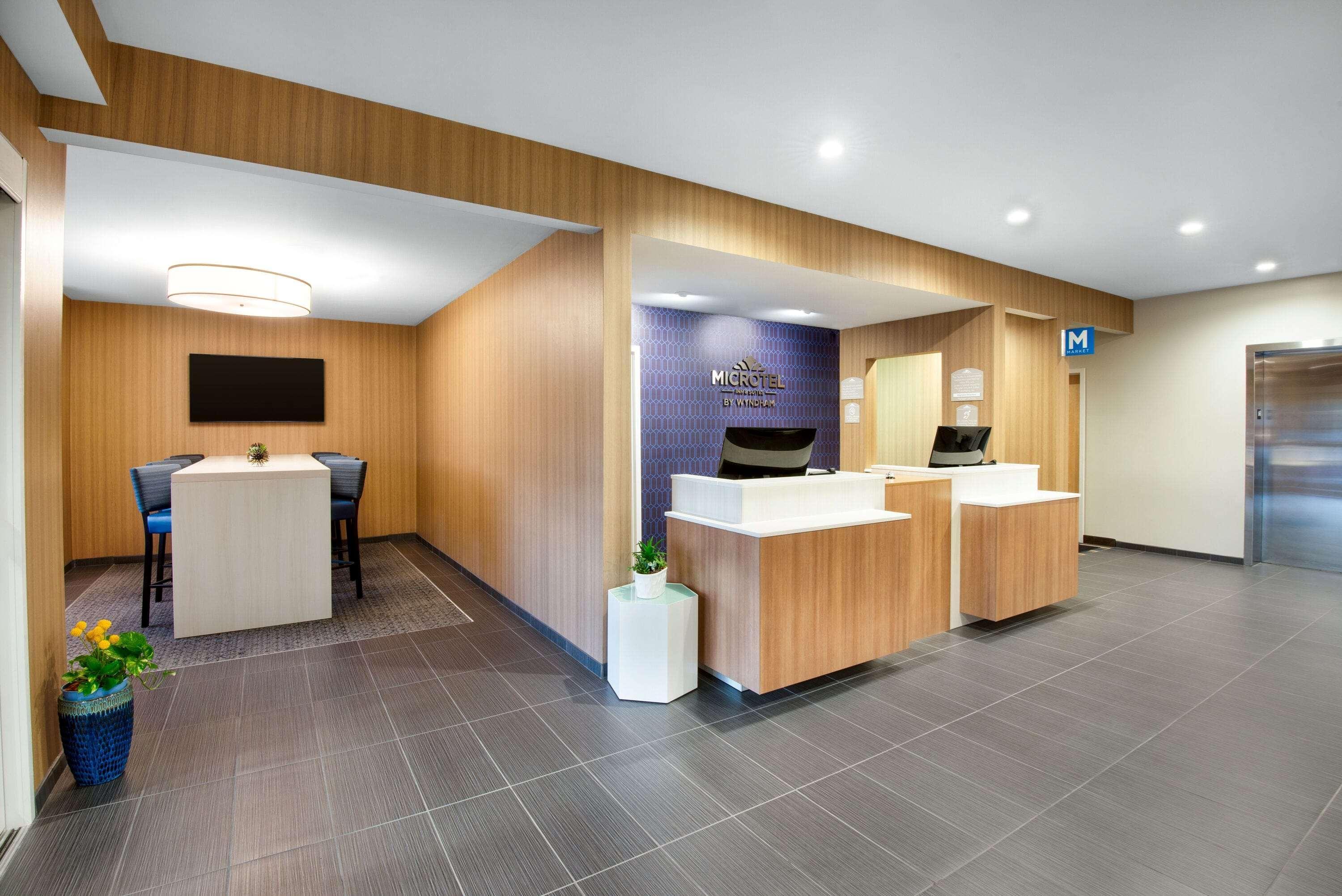 Microtel Inn & Suites By Wyndham Farmington Exterior photo